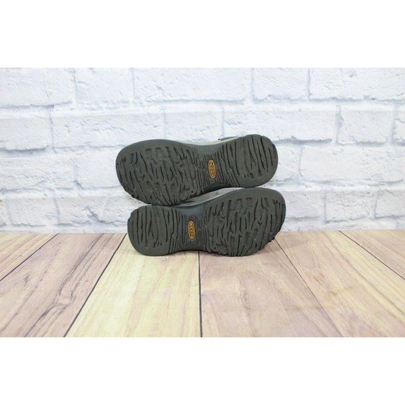 Keen Whisper Green Waterproof Closed Toe Sport Sandals Size US 7 EU 37.5 - Picture 10 of 10